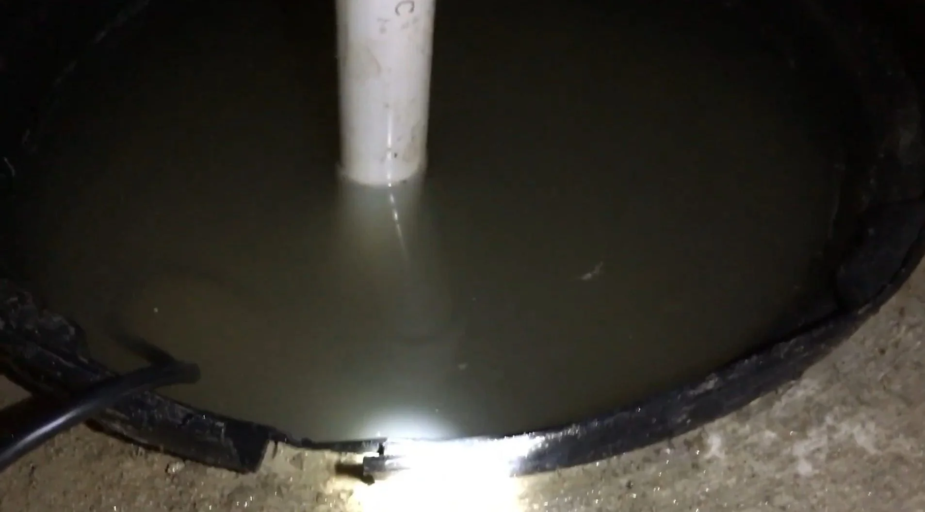 Contact 24/7 Illinois Sump Pump Cleanup Hotline